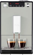 Lade das Bild in den Galerie-Viewer, Melitta Solo E950-777, Cafetera Superautomática con Molinillo, 15 Bares, Café en Grano para Espresso, Limpieza Automática, Personalizable, Sandy Grey
