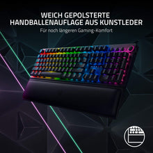Lade das Bild in den Galerie-Viewer, Razer BlackWidow V3 Pro (Green Switch) - Kabellose Mechanische Gaming Tastatur (Klickende Mechanische Switches, RGB Chroma, Handballenauflage, Bluetooth, USB-C) QWERTZ DE-Layout | Schwarz

